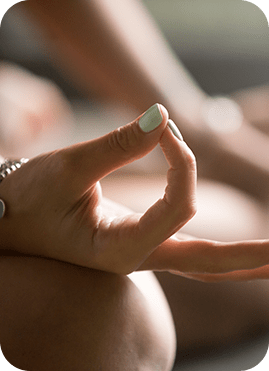 gyan-mudra-close-up-min